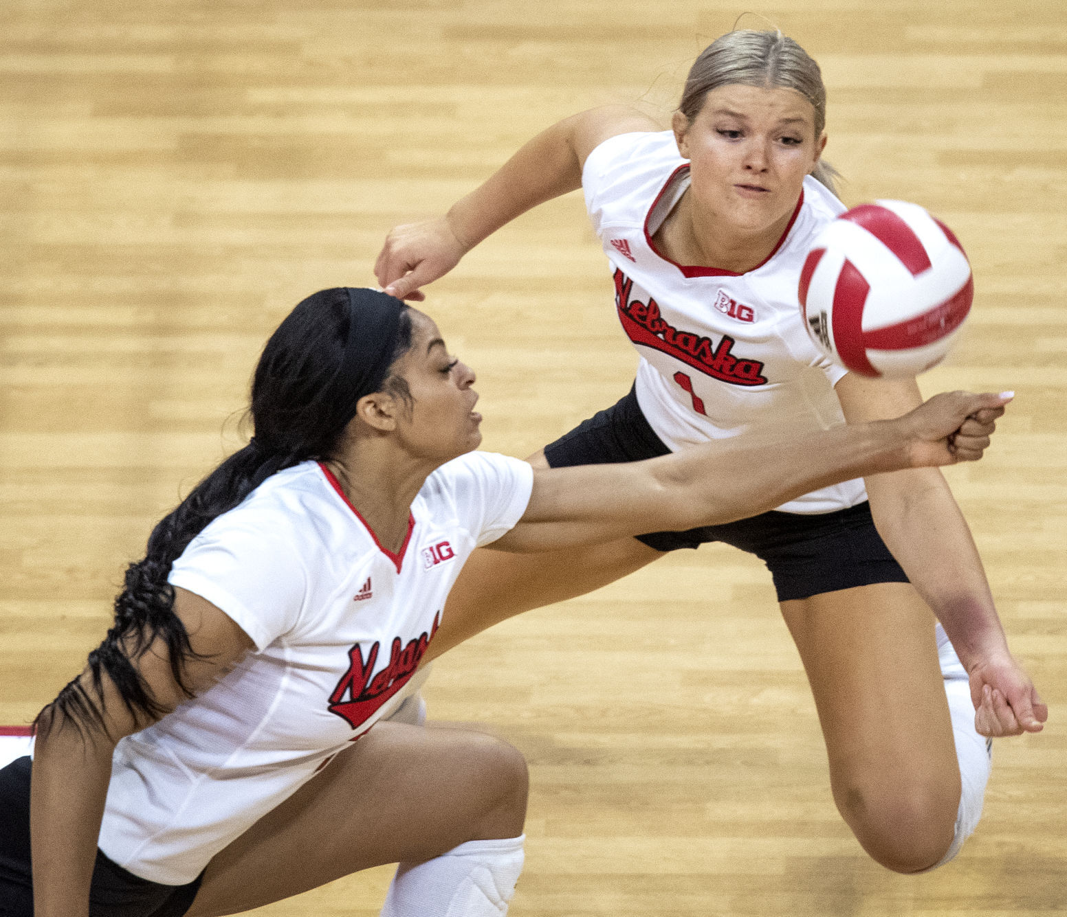 Wisconsin vs. Nebraska, 10.27